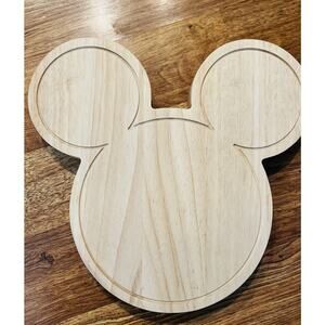 Disney’s Mickey Mouse Head Shaped Wooden Cheese Board Toscana